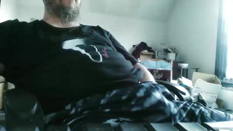 slickwill2391 online show from April 2, 5:32 pm