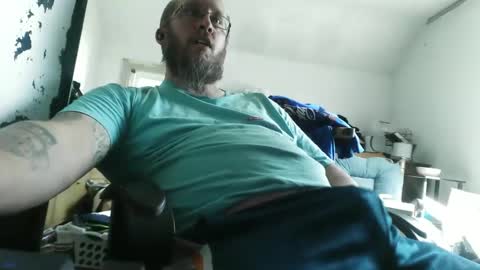 slickwill2391 online show from May 10, 7:38 pm