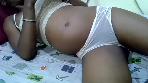 slim_kiteey online show from August 14, 11:25 am