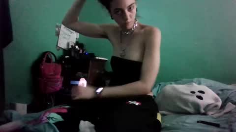 SlimEgyptian online show from June 3, 1:26 pm