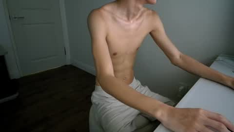 slimfitsmooth online show from August 6, 9:47 pm