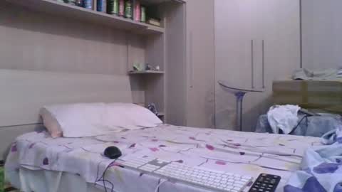 SlimTeaser089 online show from June 12, 4:14 pm