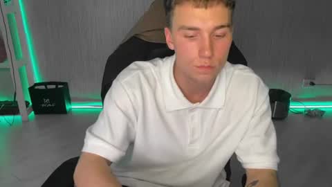 slippery_baby online show from June 21, 8:10 pm