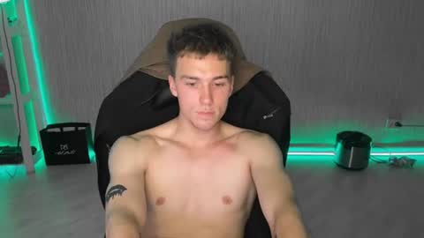 slippery_baby online show from June 22, 9:37 pm