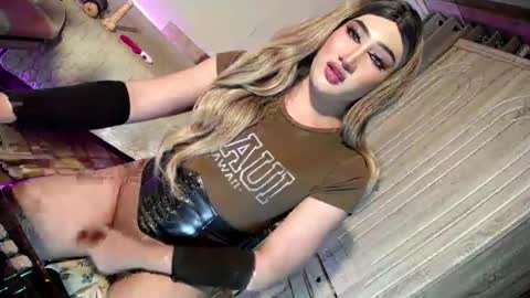 Nathalie online show from July 30, 12:01 pm