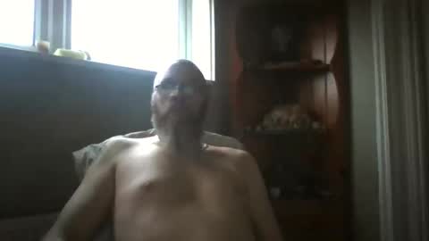 slutfucker20 online show from April 17, 6:50 pm