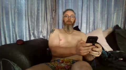 slutfucker20 online show from April 26, 9:27 am