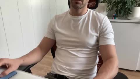 Slutguy81 online show from March 3, 1:52 pm