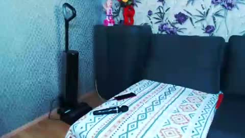 slutihmami online show from July 30, 9:27 am