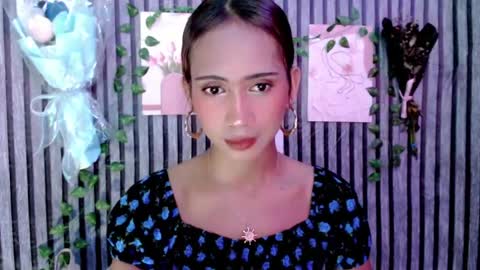 slutty_jane12 online show from August 11, 12:12 am