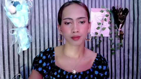 slutty_jane12 online show from August 11, 3:19 am