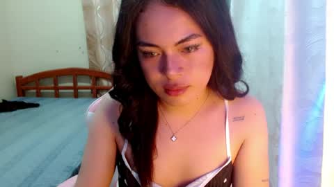 slutty_sofiee online show from August 6, 2:54 am