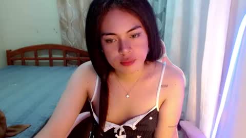 slutty_sofiee online show from August 14, 9:51 pm