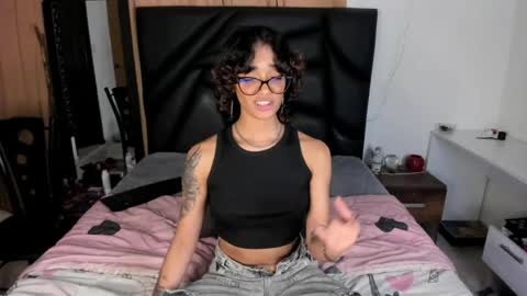 slutty_venus7 online show from June 30, 10:55 pm