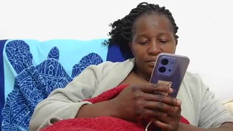 sluttylaura18 online show from August 5, 2:04 pm