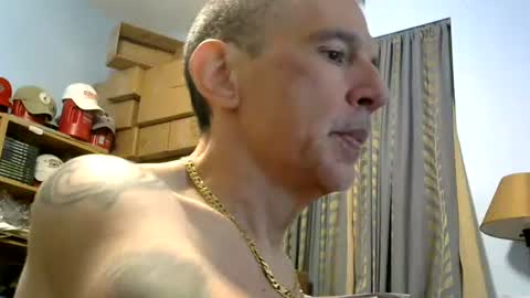 sluttyslave81 online show from July 3, 6:59 am