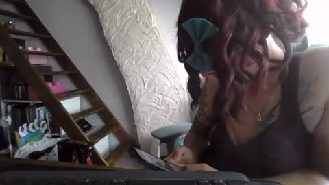 sluttytoy83 it online show from August 5, 3:10 pm