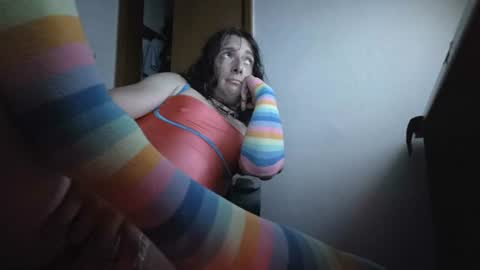sluttywolfboi online show from July 19, 7:32 am