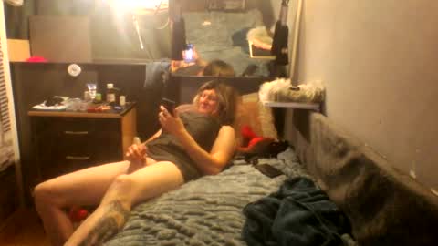slutviki online show from August 30, 12:05 pm