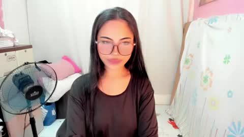 slutyyana online show from August 11, 4:42 pm