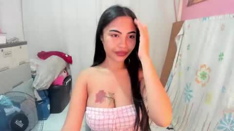 slutyyana online show from August 15, 5:28 pm