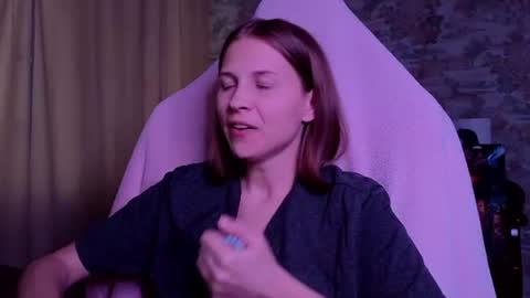 Emma online show from July 8, 4:22 pm