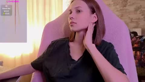 Emma online show from July 11, 1:39 pm