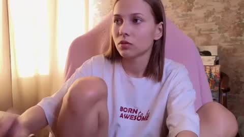 Emma online show from August 14, 3:26 pm