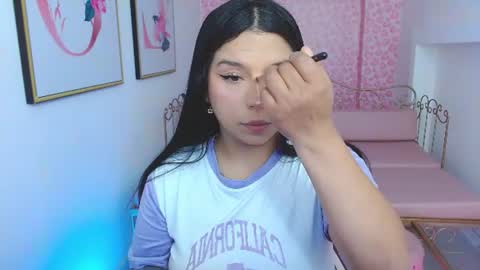 small_naugthy online show from August 7, 2:17 pm