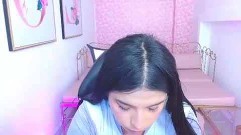 small_naugthy online show from August 7, 6:41 pm