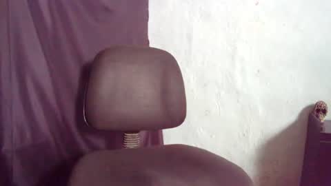 smallgrowercock online show from July 12, 7:42 pm