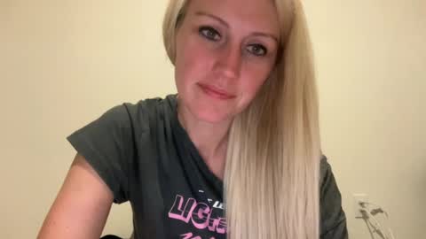 smexxii93 online show from July 8, 3:54 am