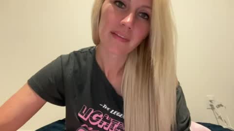 smexxii93 online show from July 8, 5:00 am