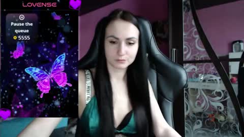 smile_cute_fox online show from April 20, 9:40 am