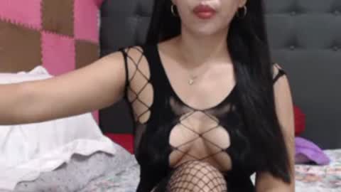 smilingbutt online show from July 26, 6:18 am