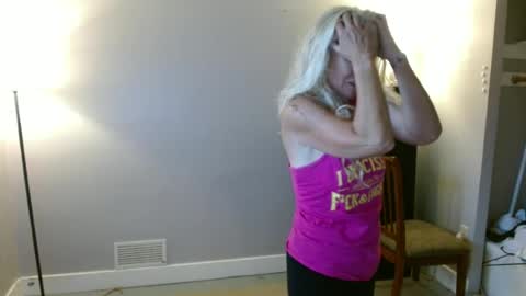 smitheight online show from June 26, 10:02 pm