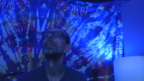 smoke-4-me online show from May 29, 2:25 am