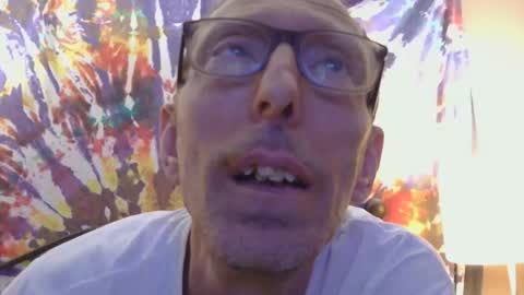 smoke-4-me online show from June 2, 2:58 am