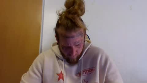 smoke online show from August 12, 3:42 am