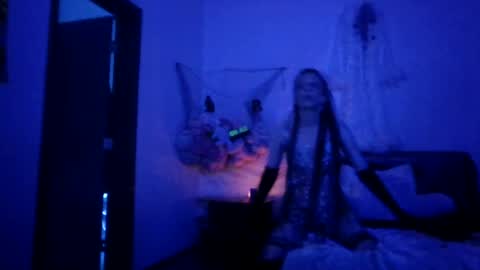 love bug online show from July 5, 5:54 am