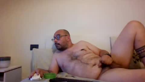 smoker985 online show from July 11, 8:20 am