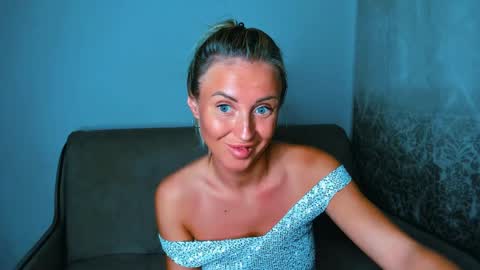 Sneja online show from June 10, 8:15 pm