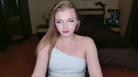 SnezhanaMay online show from August 13, 3:59 pm
