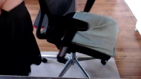 Cbt-Slave online show from August 10, 4:47 am