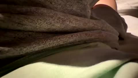 snow_1981 online show from August 1, 7:31 pm