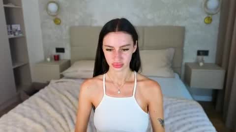 snow_whiteeex online show from July 17, 8:03 am