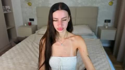 snow_whiteeex online show from July 20, 5:32 am