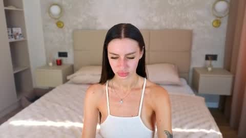 snow_whiteeex online show from July 21, 2:08 pm