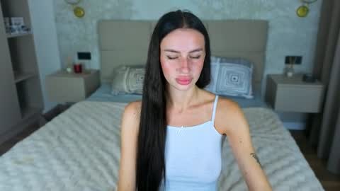 snow_whiteeex online show from August 13, 6:55 pm