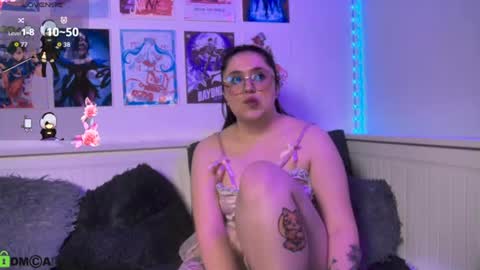 Snow and Bubble online show from August 8, 11:16 pm